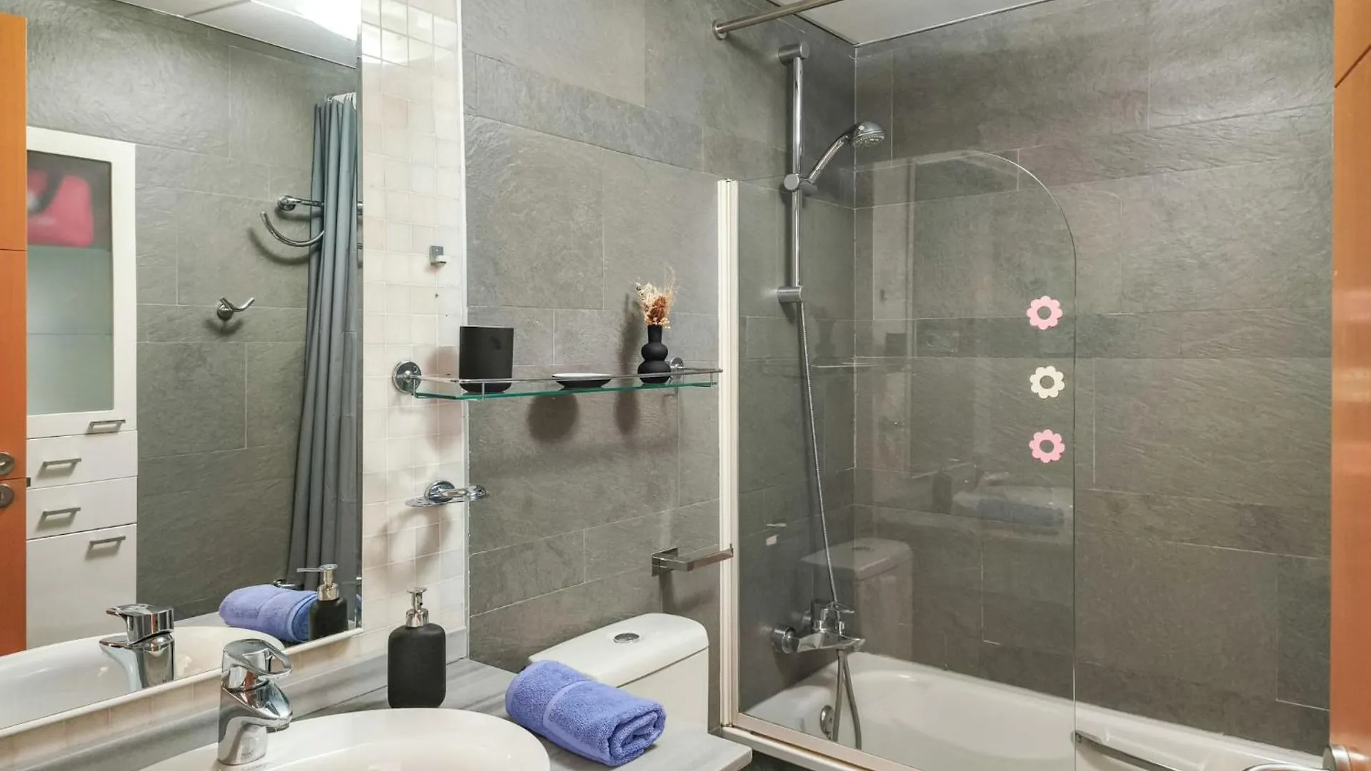 Apartment Malaga Pacifico By Interhome