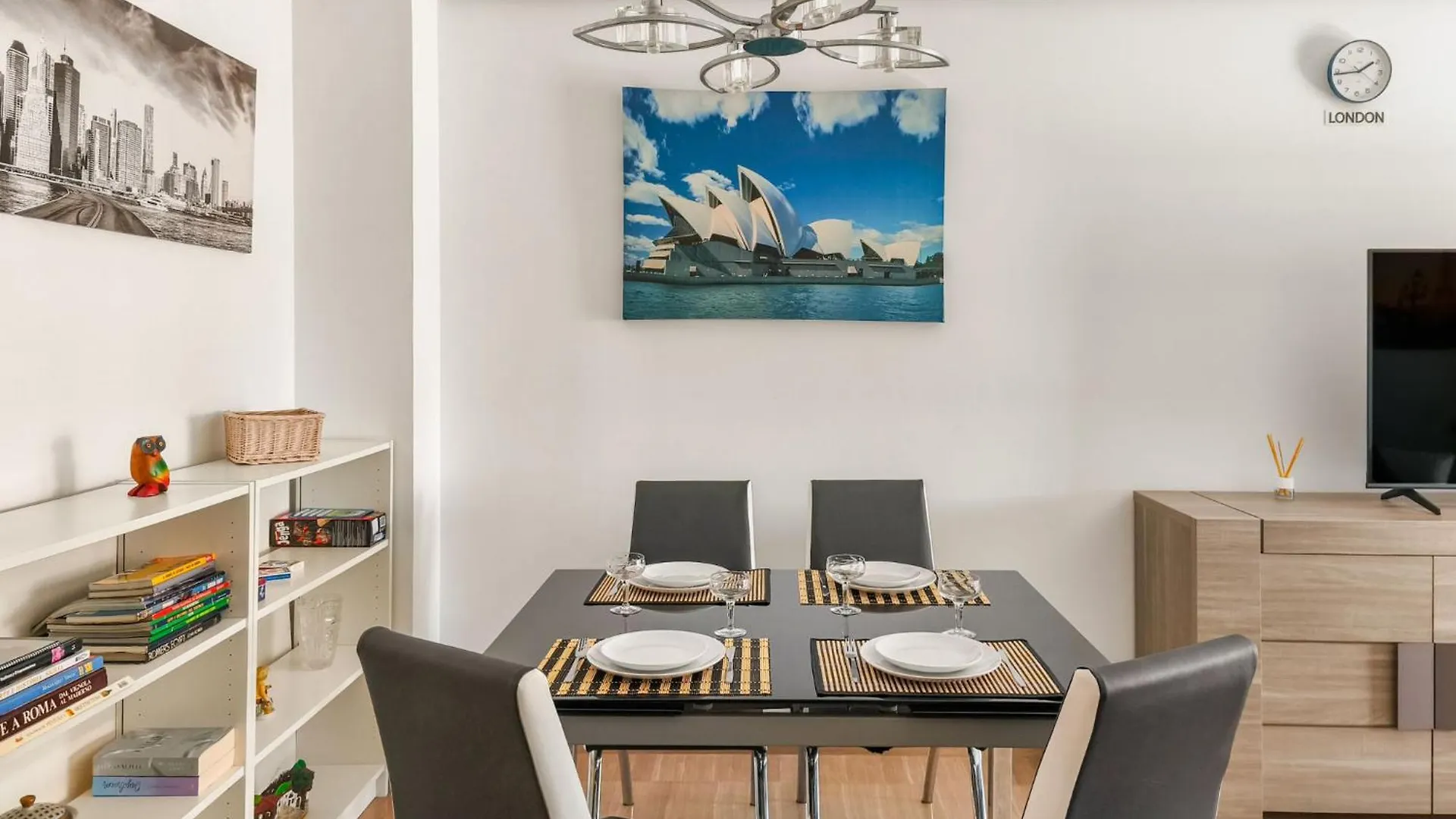 Apartment Malaga Pacifico By Interhome